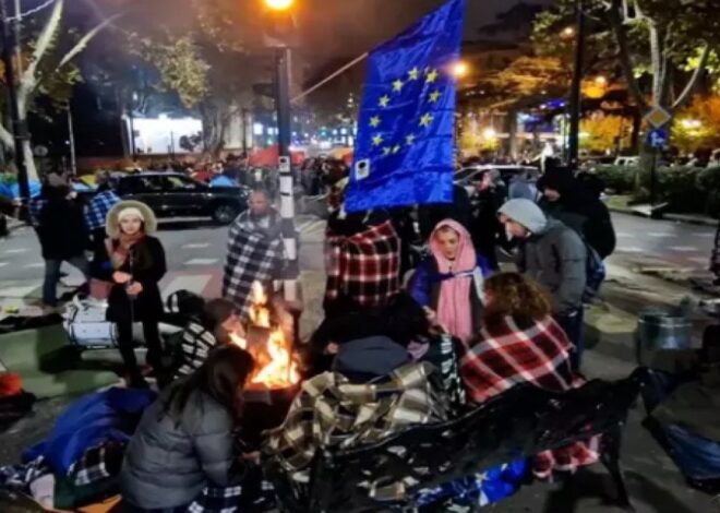 Gürcistan’da seçim sonuçlarına karşı çıkıp yolu kapattılar